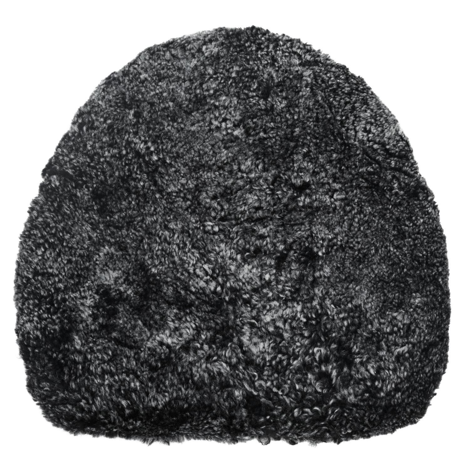 Skinn Stoppad stolsdyna i fårskinn Dark Grey 34 x  36 cm